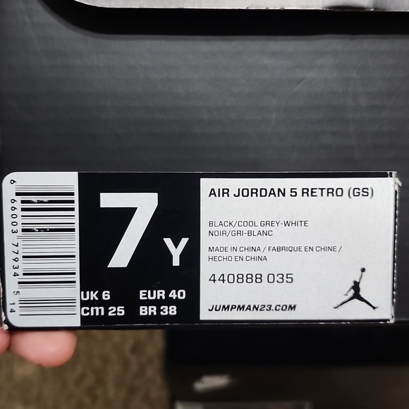 Jordan 5 Retro "Oreos (GS) - Picture 7 of 7